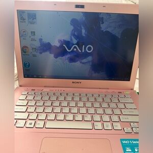 Sony VAIO Pink Series s Laptop 13” i5-3210m CPU, 500 GB DVD 6gb Ram 750gb HDD